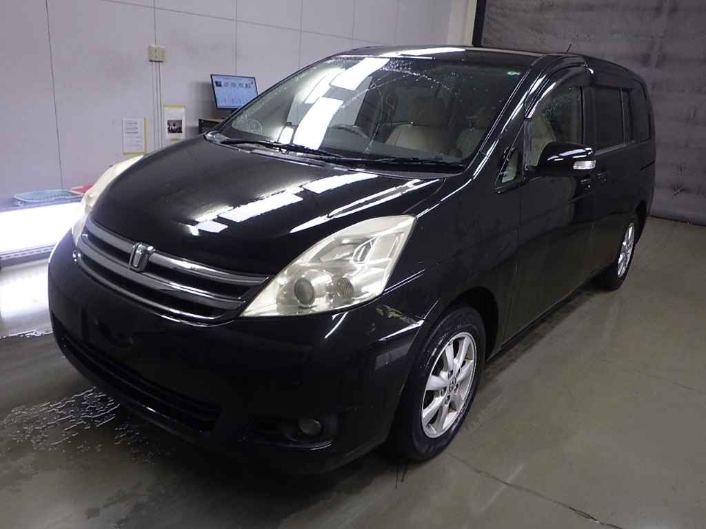 TOYOTA ISIS