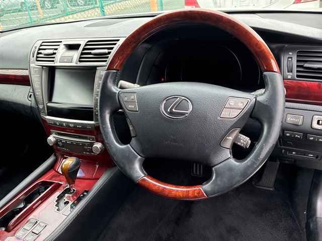 LEXUS LS460