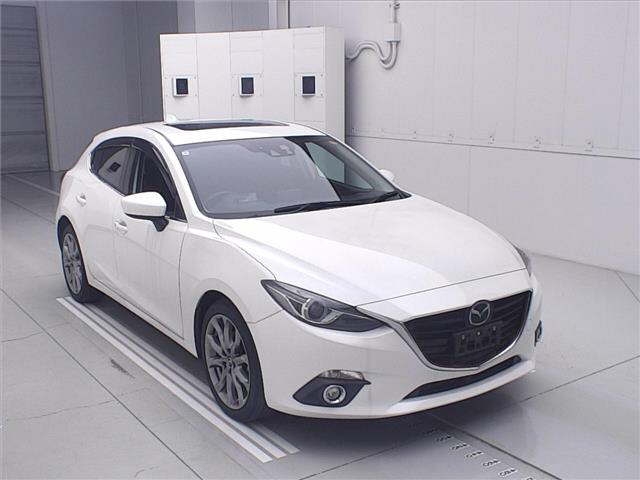MAZDA AXELA