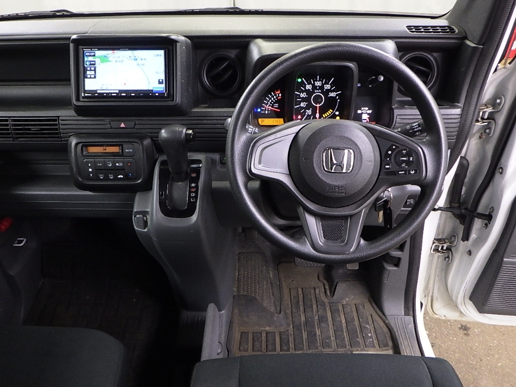 HONDA N-VAN