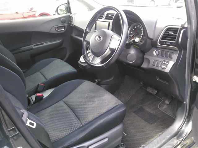 SUBARU TREZIA