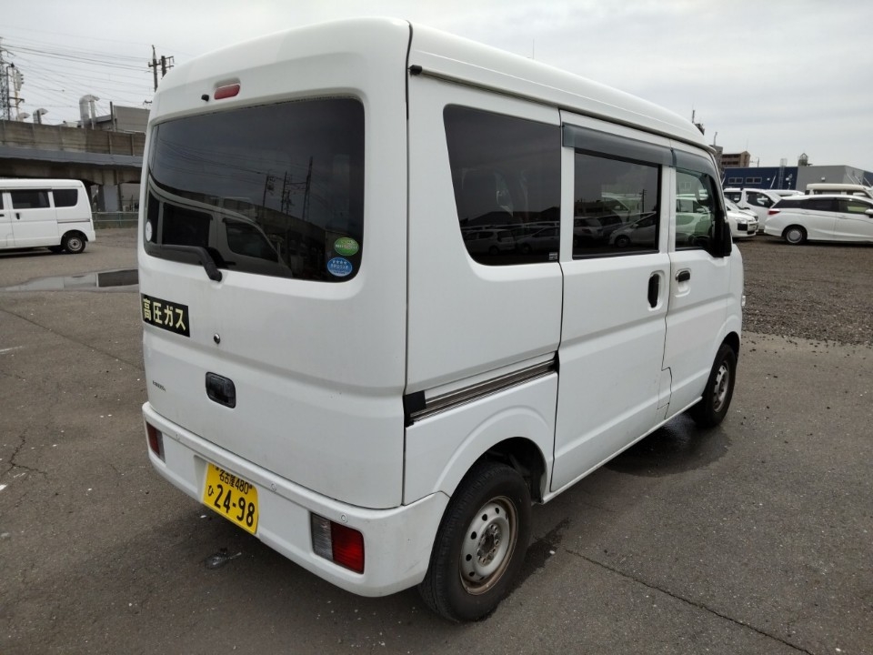 MITSUBISHI MINICAB