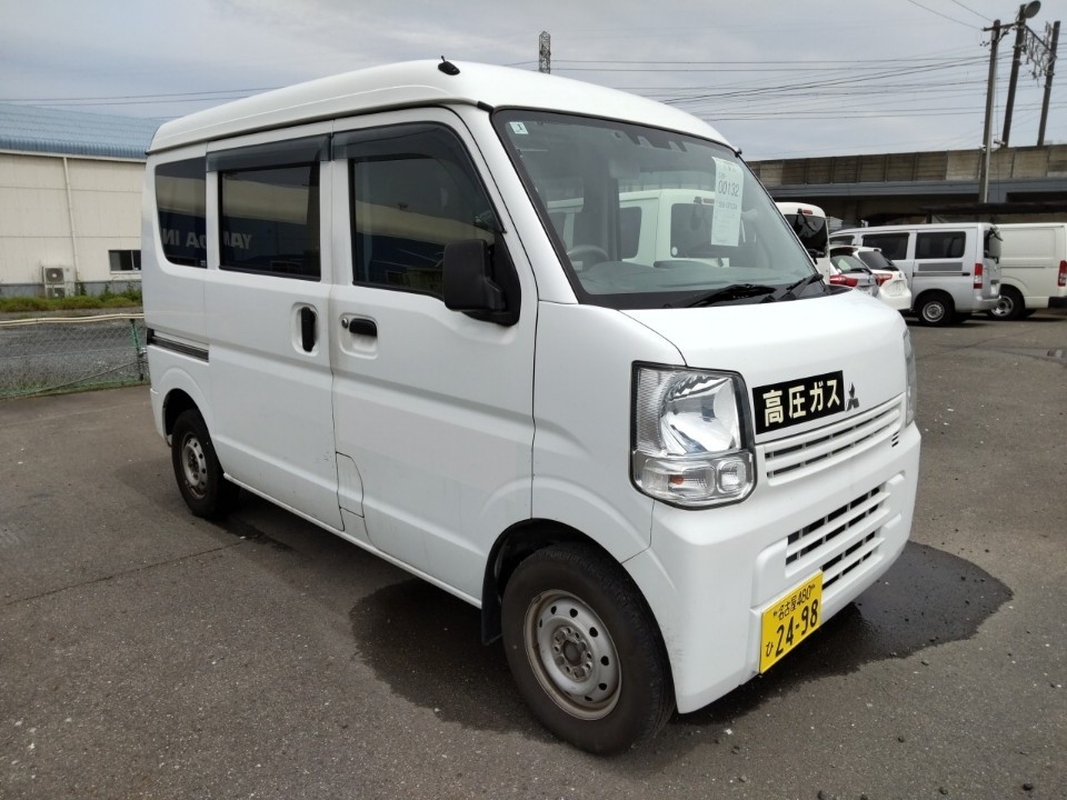 MITSUBISHI MINICAB