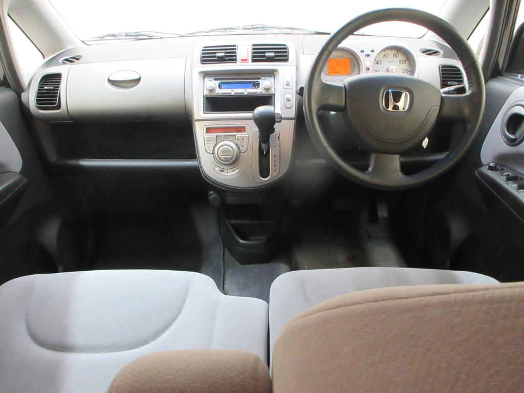 HONDA LIFE