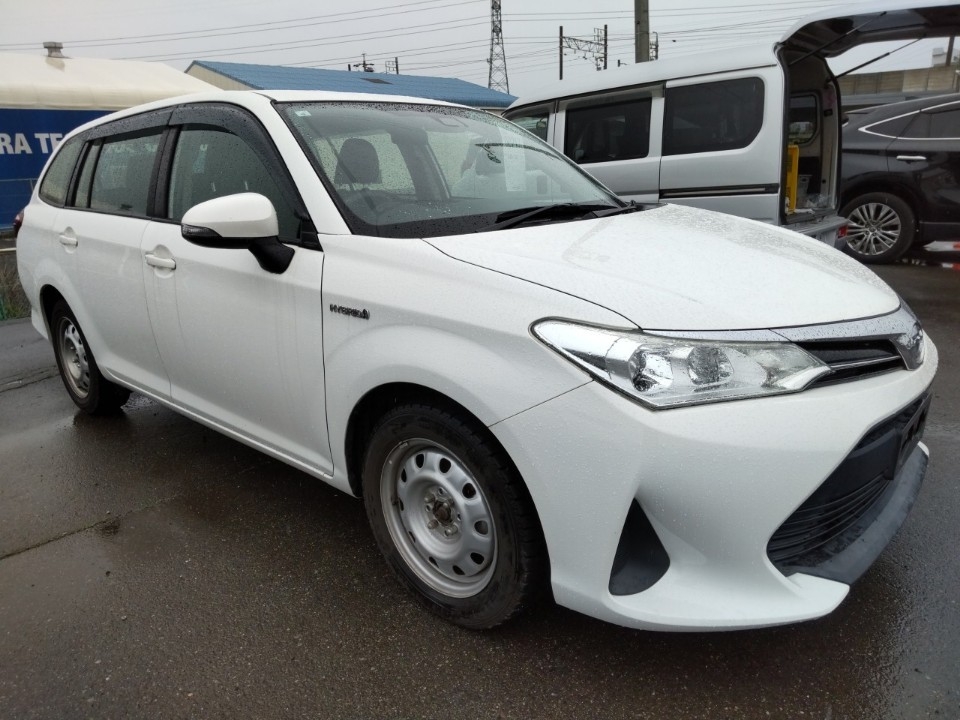 TOYOTA COROLLA FIELDER