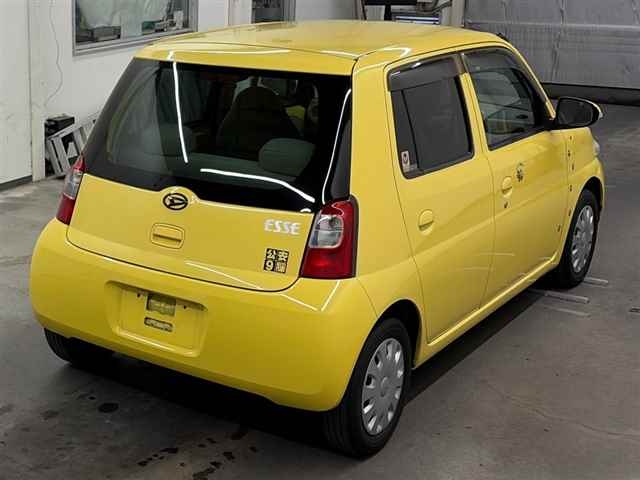 DAIHATSU ESSE
