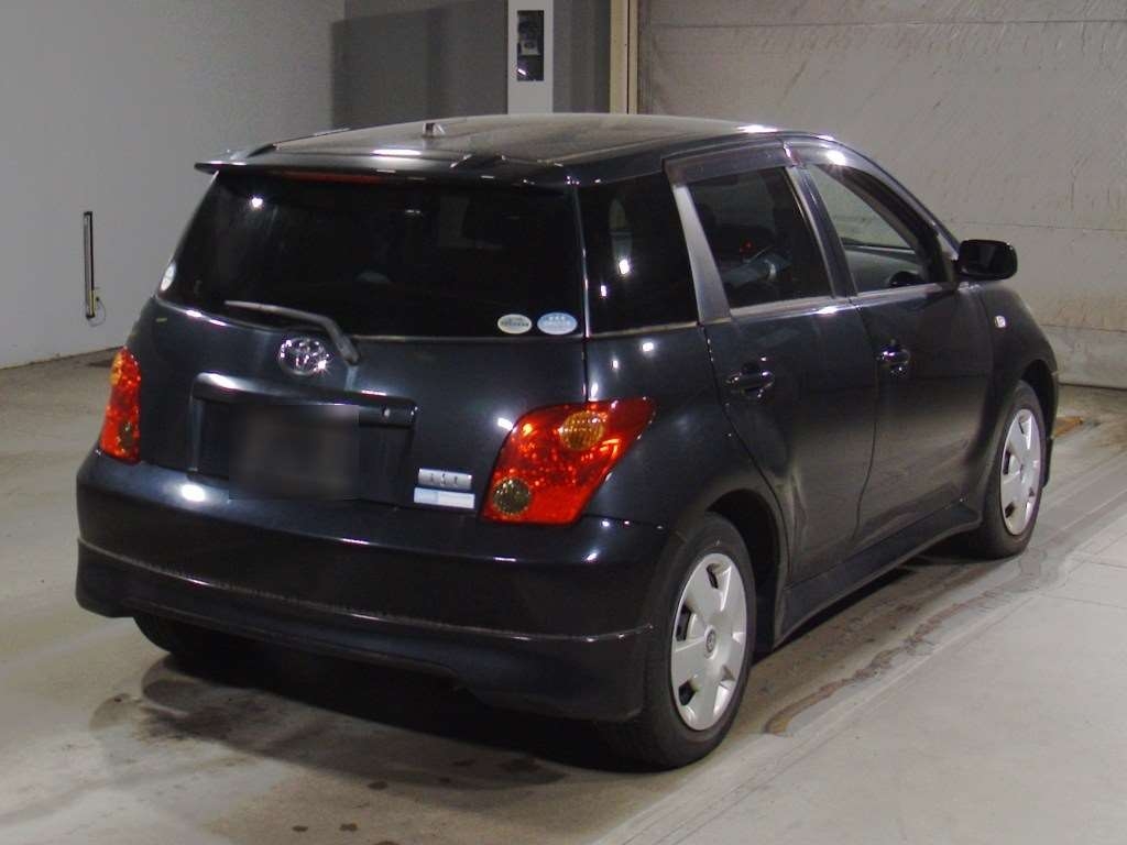 TOYOTA IST