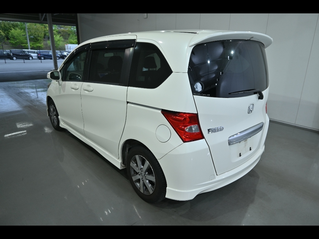 HONDA FREED