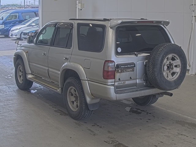 TOYOTA HILUX SURF