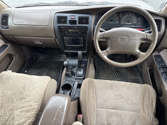 TOYOTA HILUX SURF