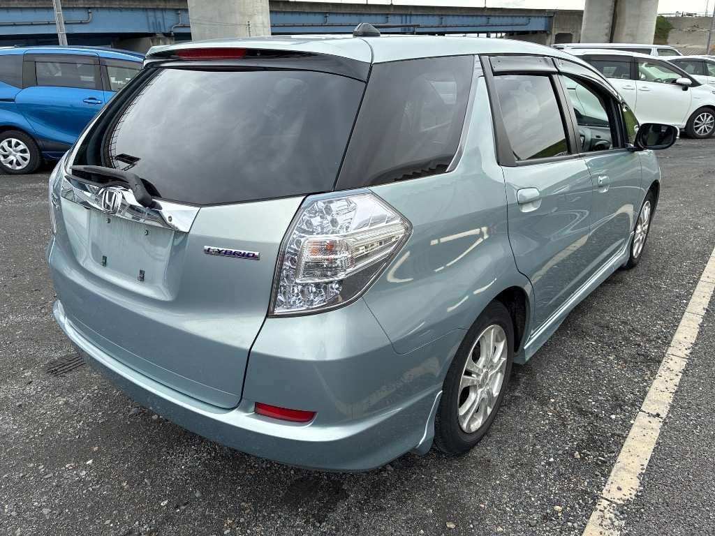 HONDA FIT SHUTTLE