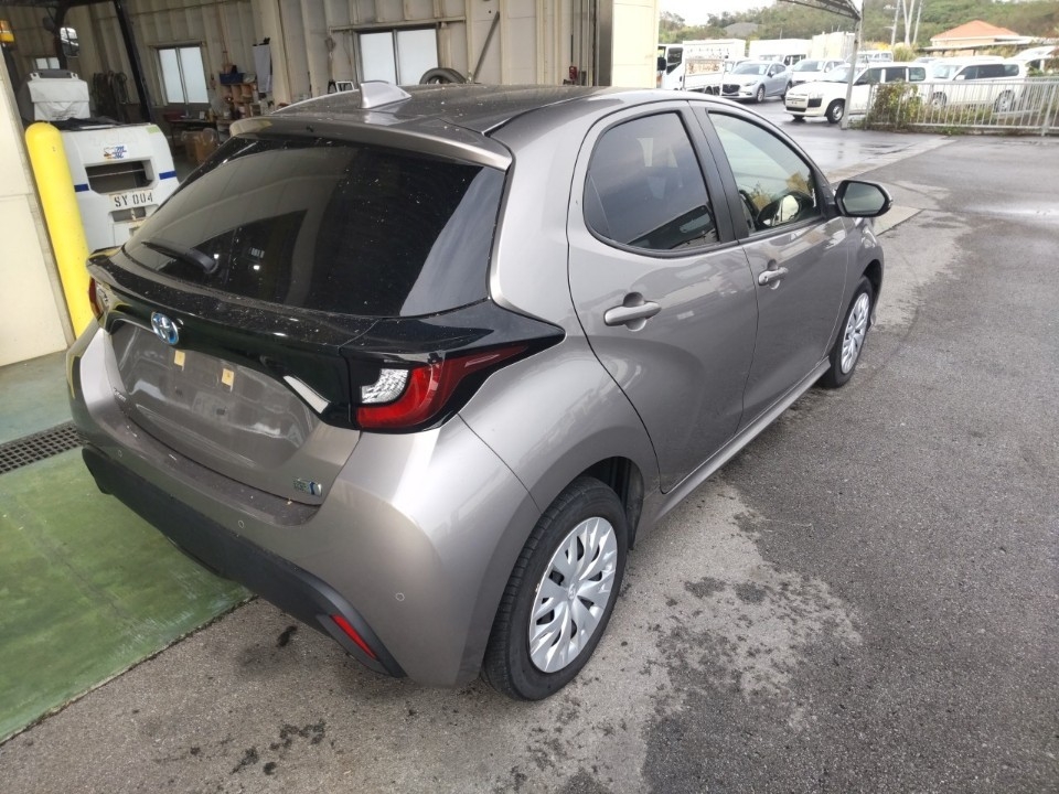 TOYOTA YARIS