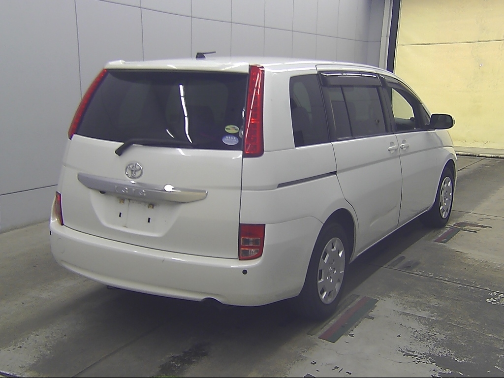 TOYOTA ISIS
