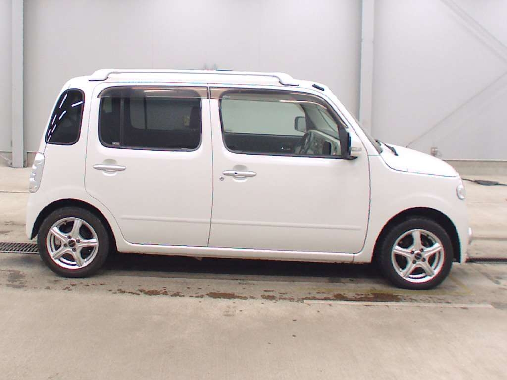 DAIHATSU MIRA COCOA