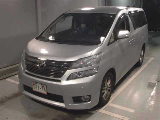 TOYOTA VELLFIRE