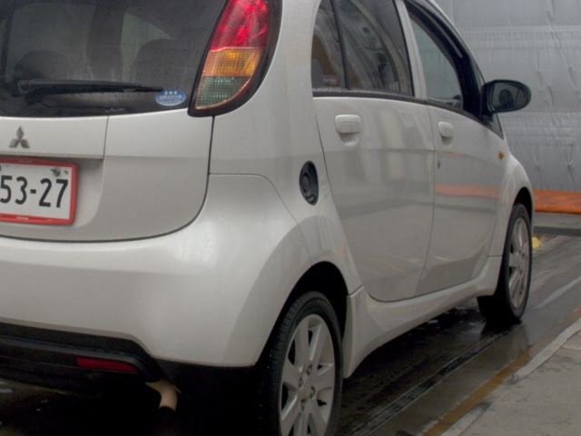 MITSUBISHI I