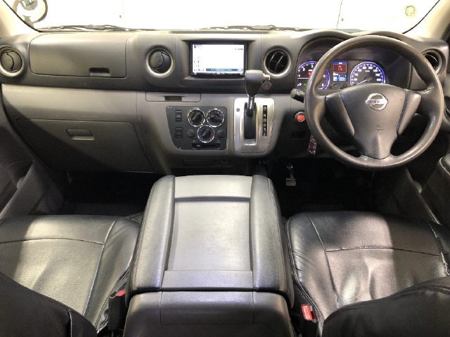 NISSAN NV350 CARAVAN