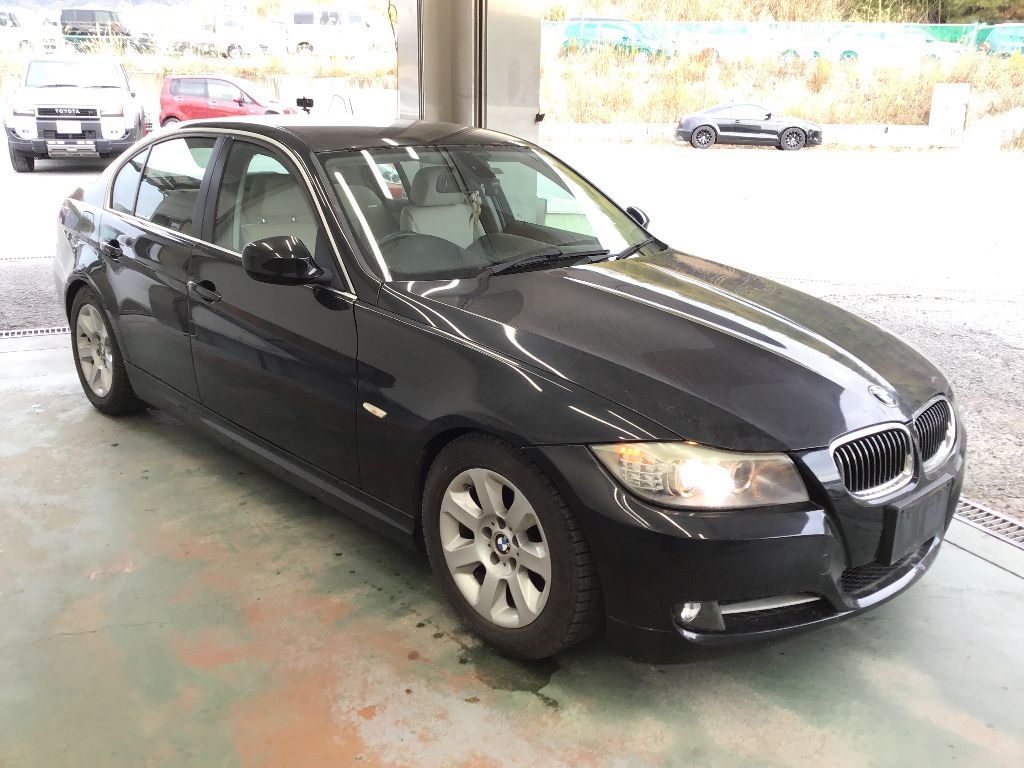 BMW 3-SERIES