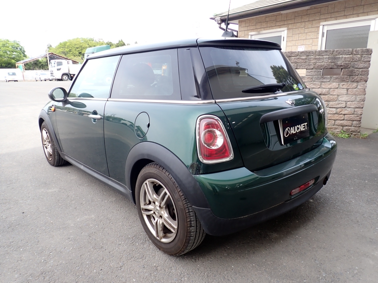 MINI HATCH