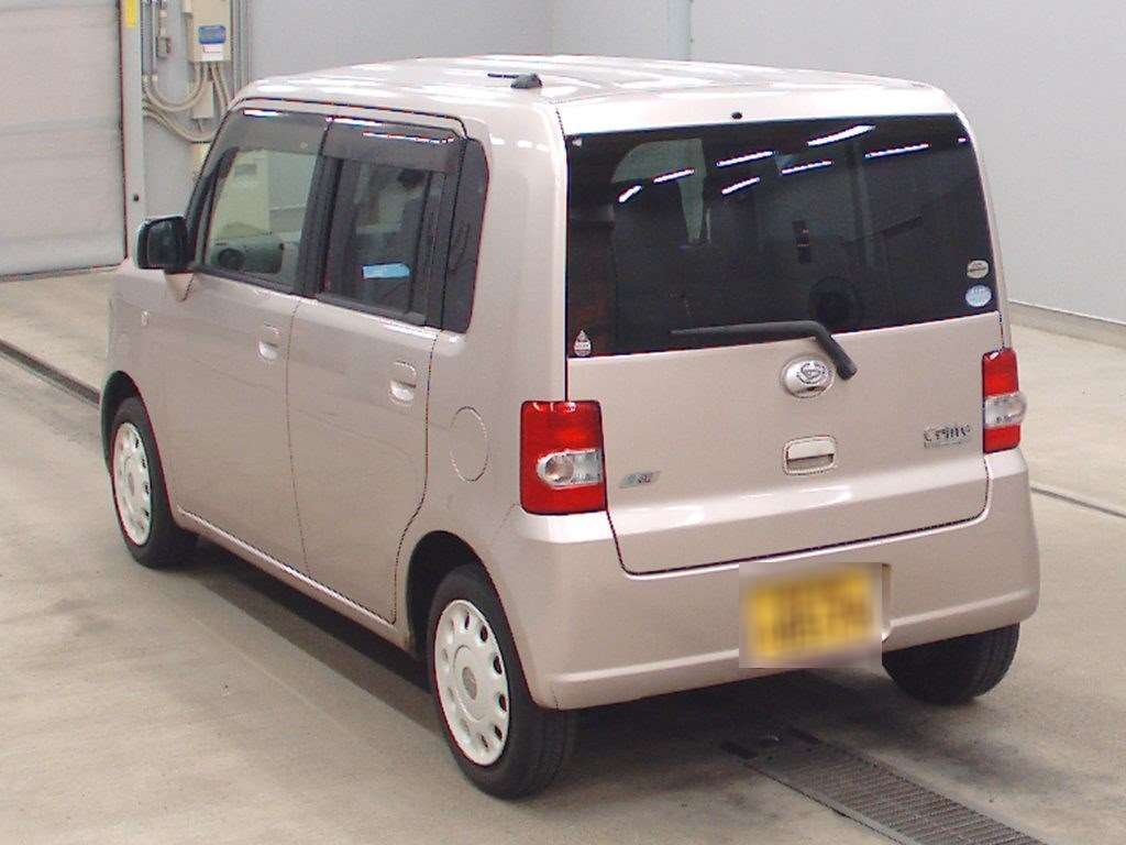 DAIHATSU MOVE CONTE