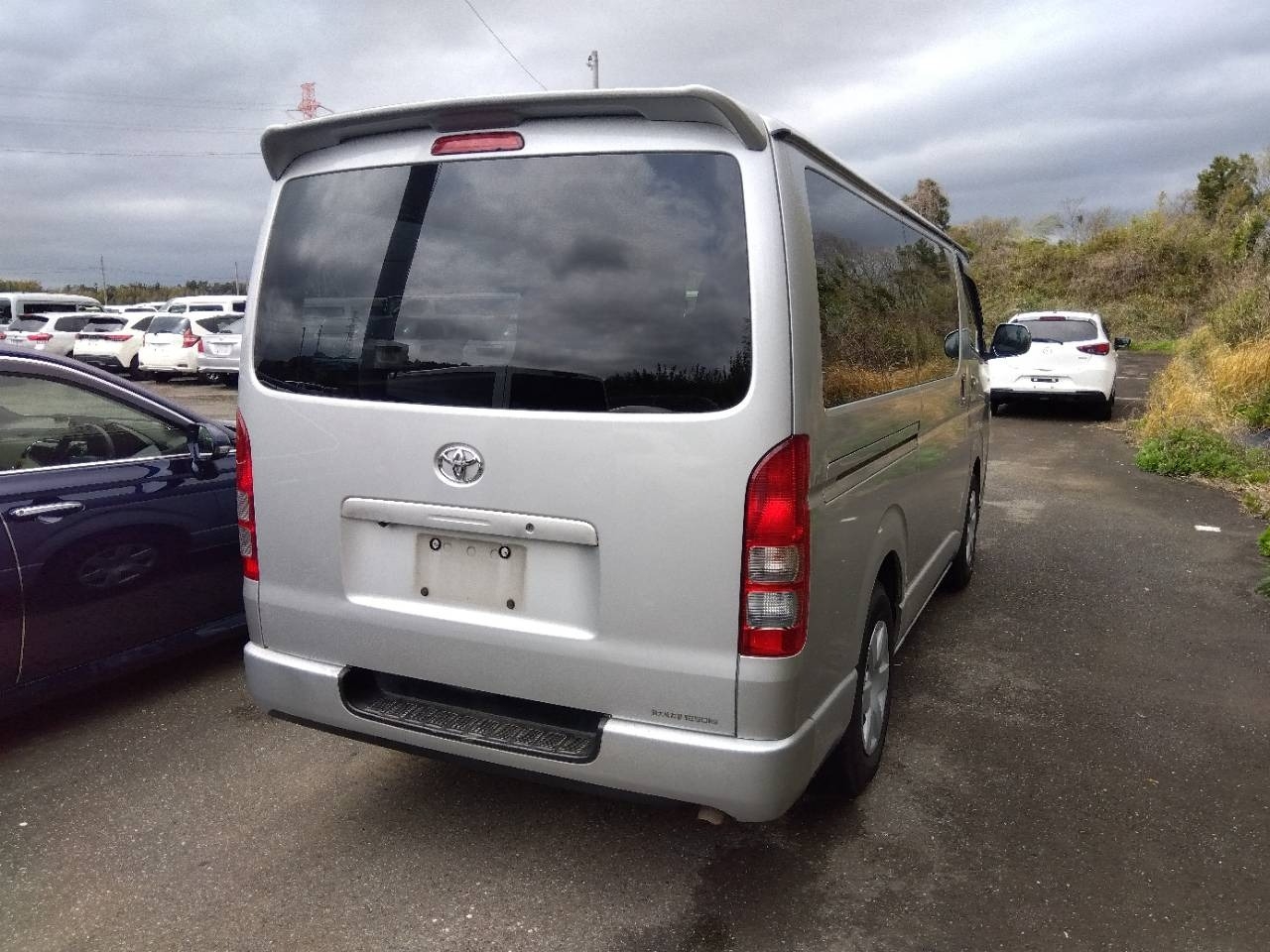 TOYOTA REGIUS ACE