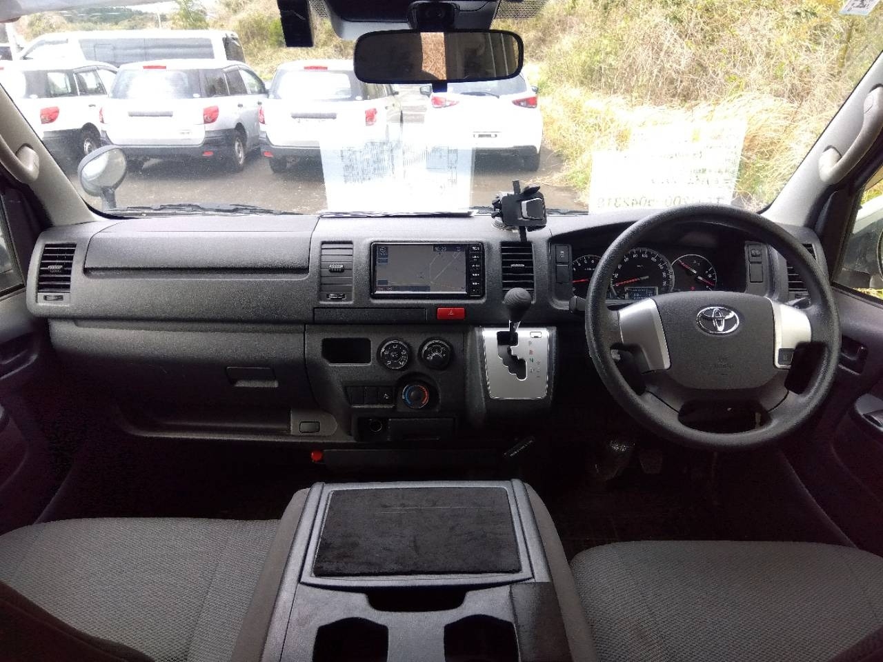 TOYOTA REGIUS ACE