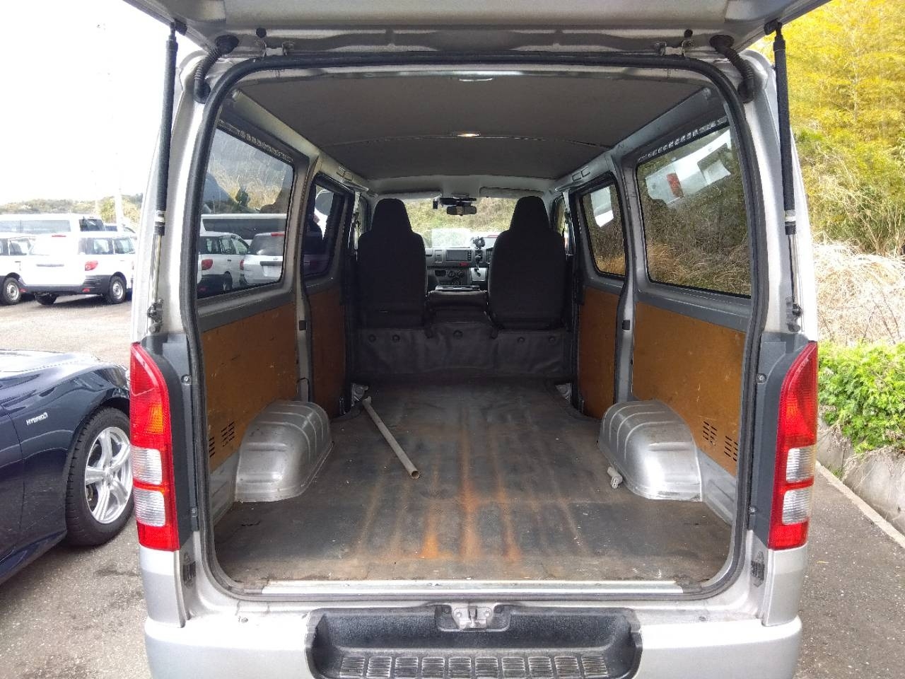 TOYOTA REGIUS ACE