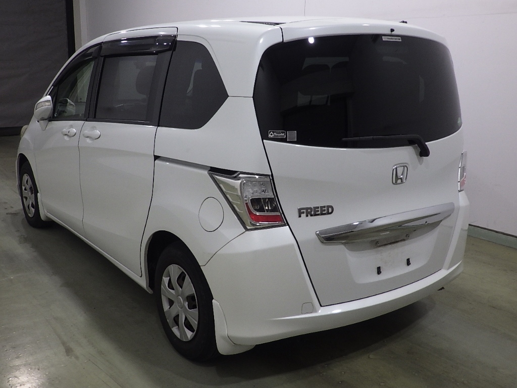 HONDA FREED
