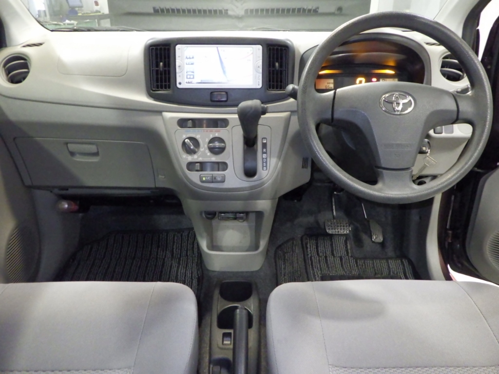 TOYOTA PIXIS EPOCH