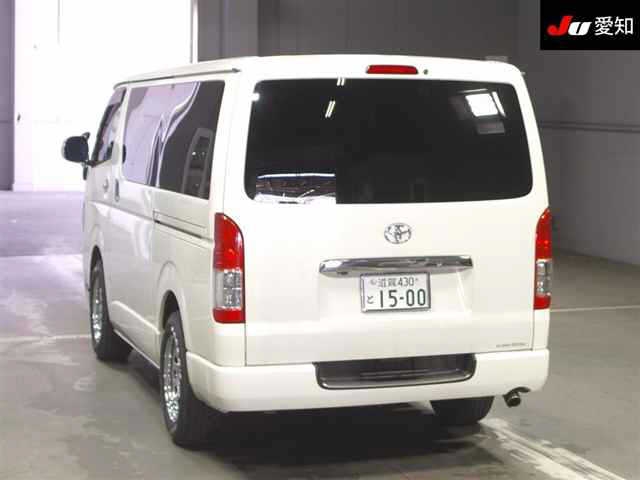 TOYOTA REGIUS ACE