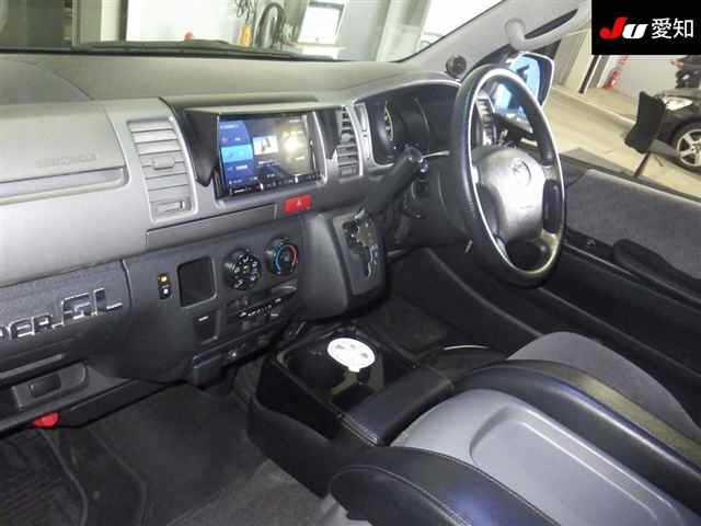 TOYOTA REGIUS ACE