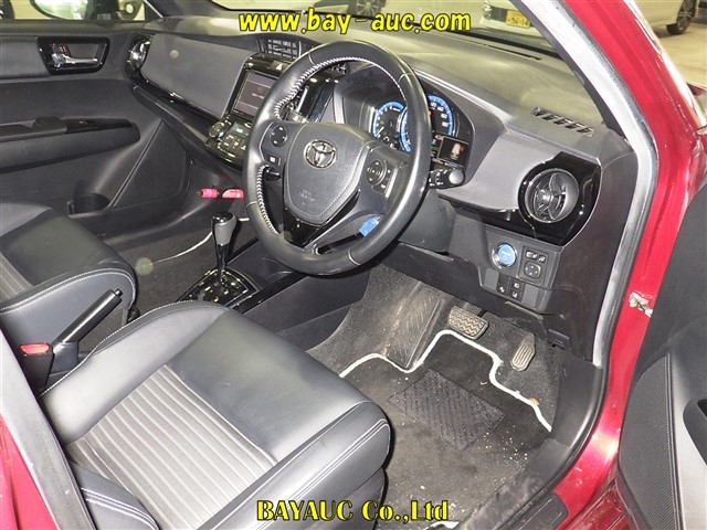 TOYOTA COROLLA FIELDER
