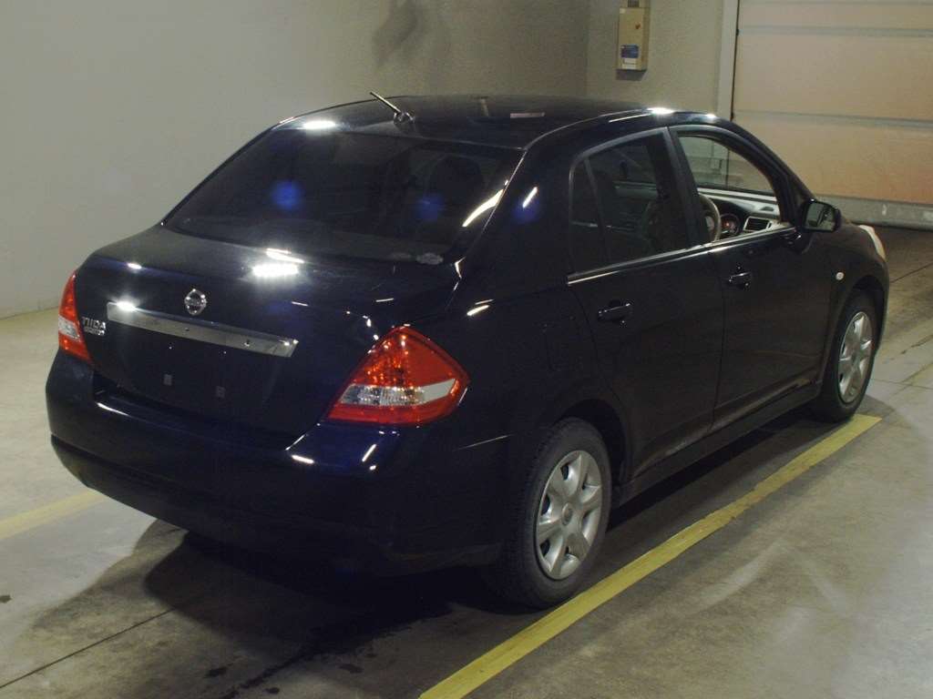 NISSAN TIIDA LATIO