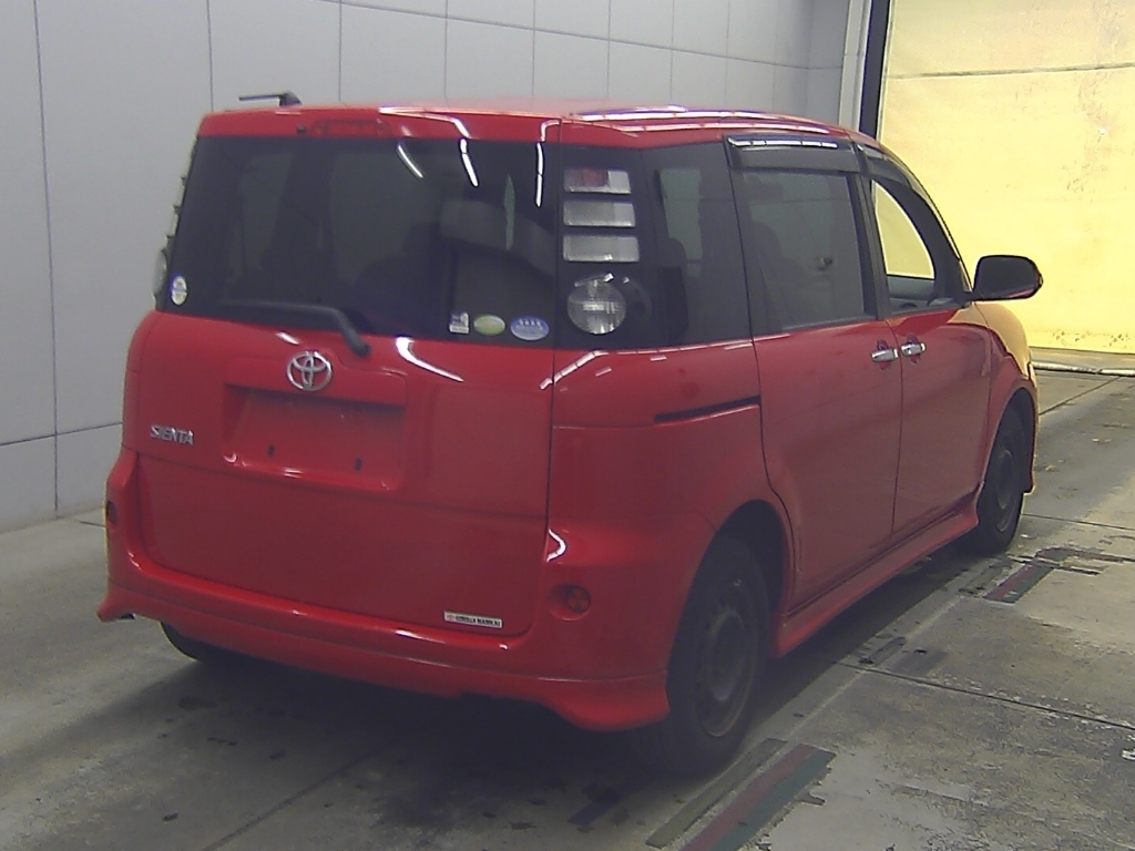 TOYOTA SIENTA