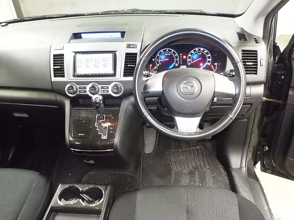 MAZDA MPV