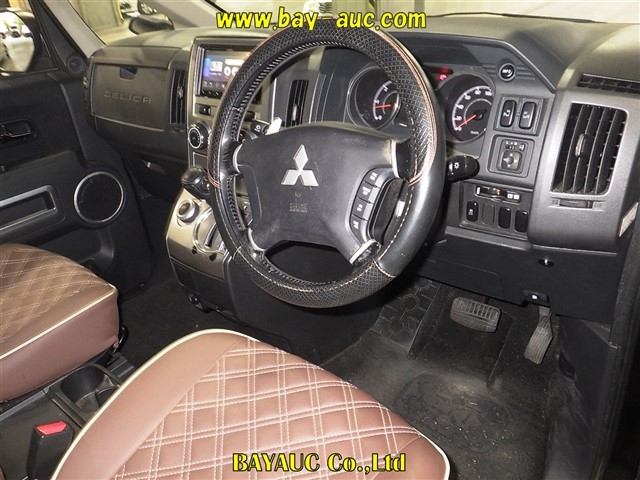 MITSUBISHI DELICA D:5