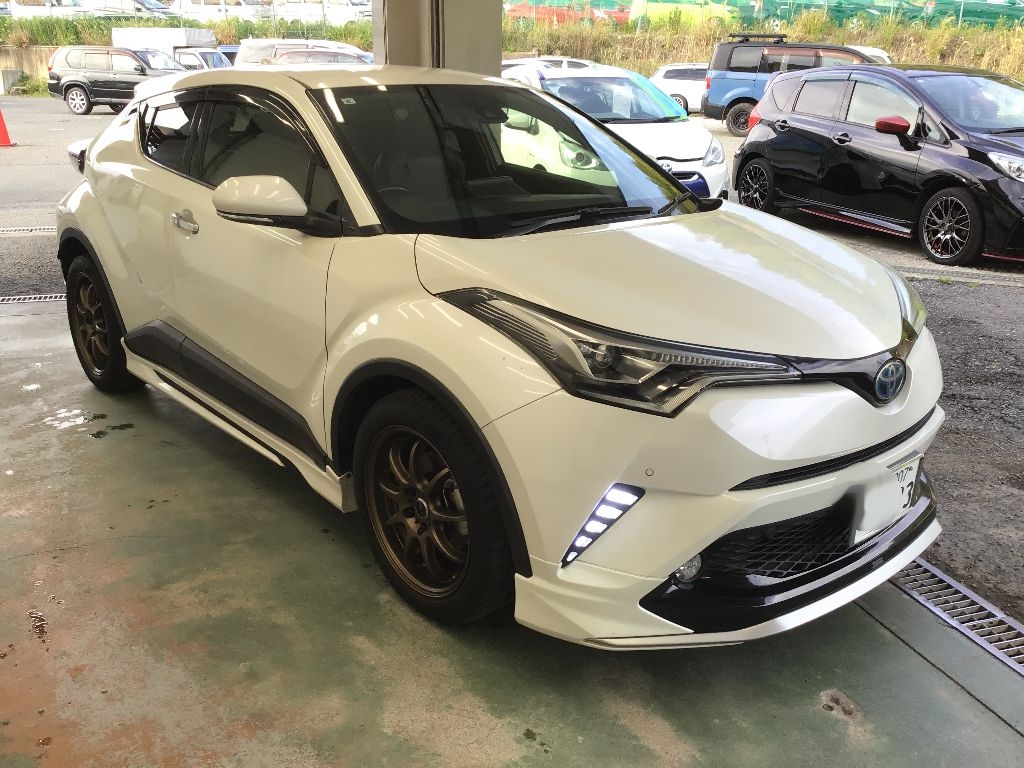 TOYOTA C-HR