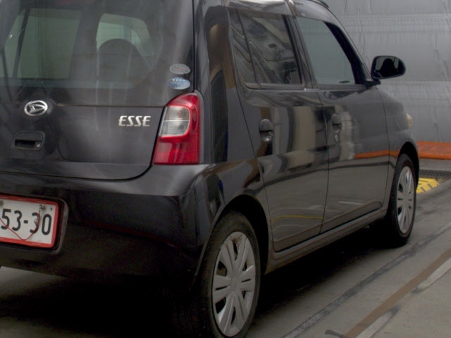 DAIHATSU ESSE