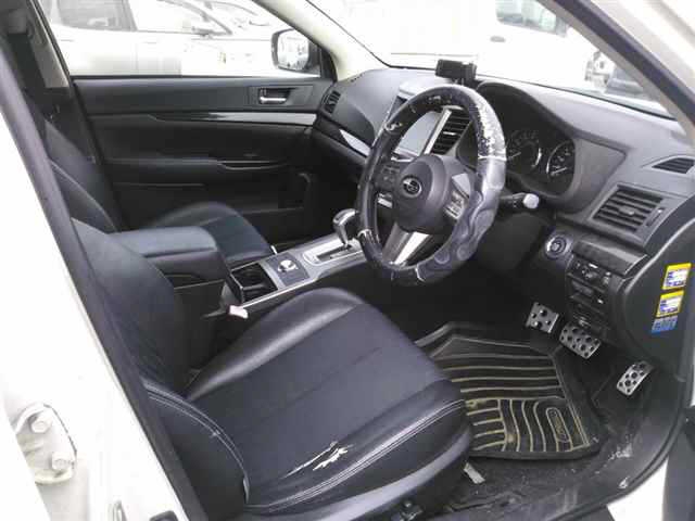 SUBARU LEGACY