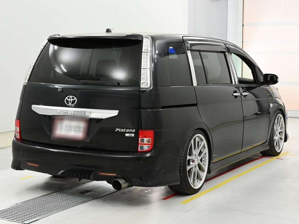 TOYOTA ISIS