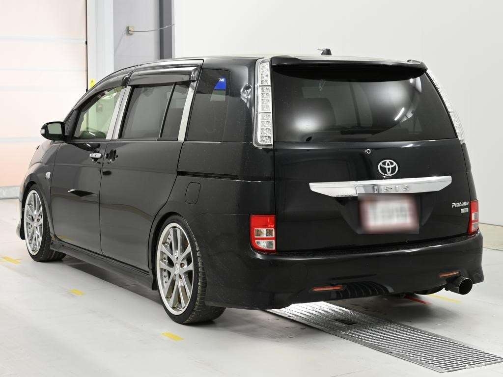 TOYOTA ISIS