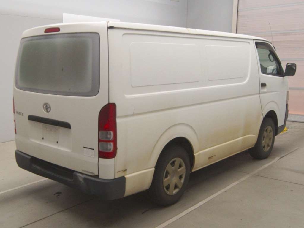 TOYOTA REGIUS ACE