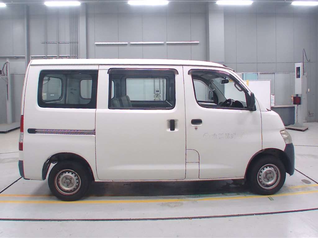 TOYOTA LITE ACE