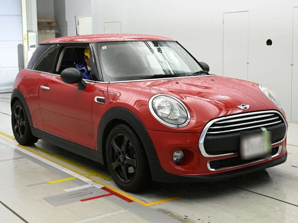 MINI HATCH