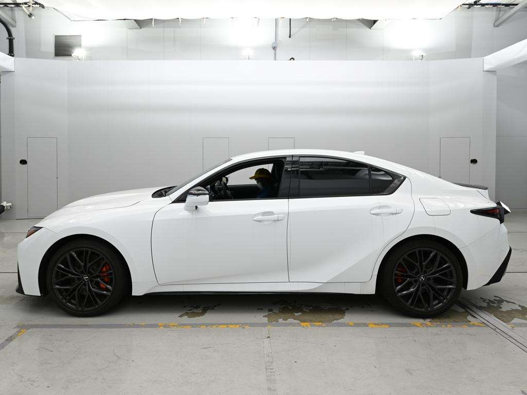 LEXUS IS500