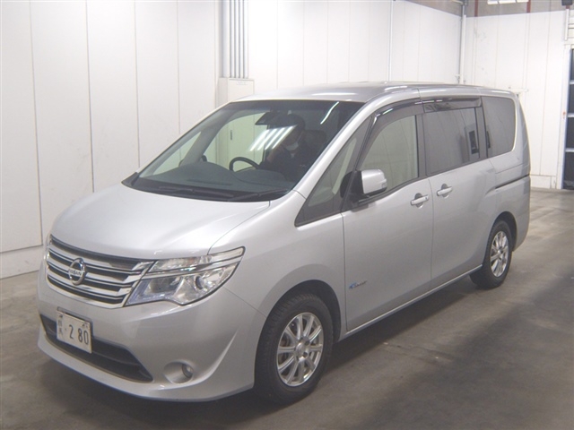 NISSAN SERENA
