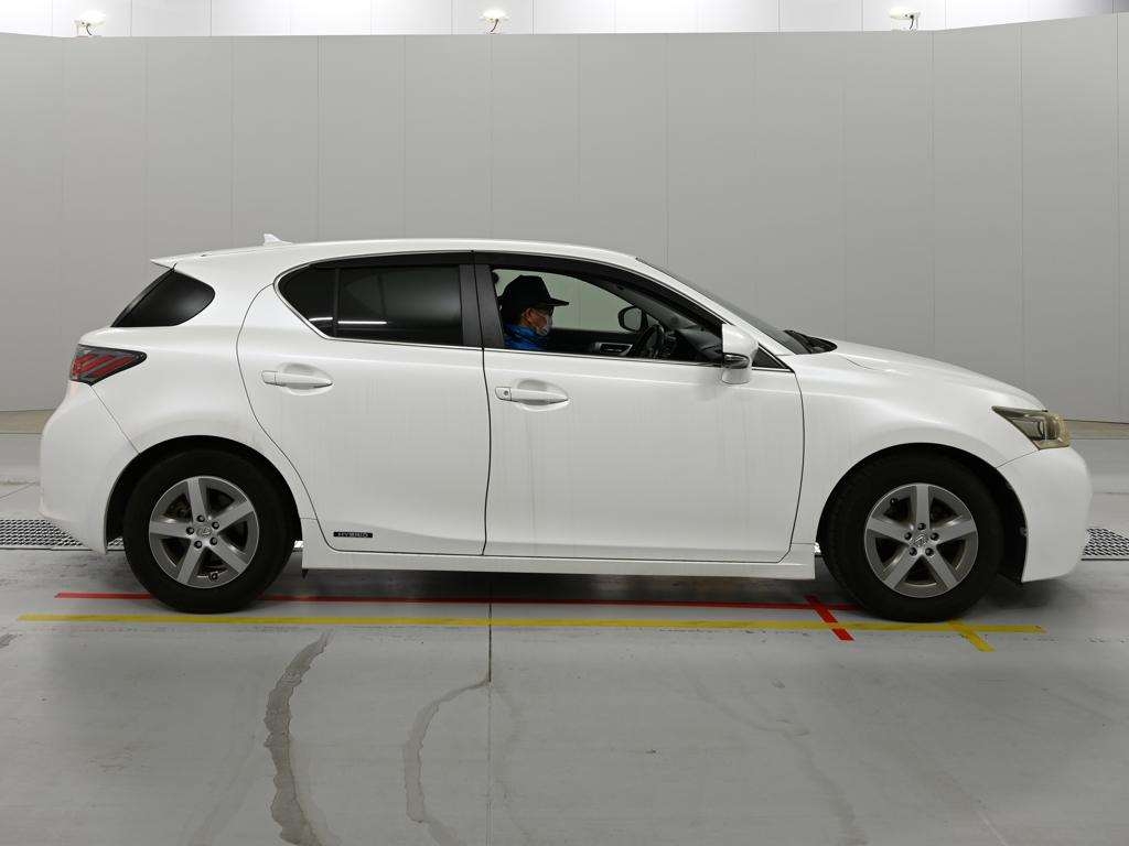 LEXUS CT200H