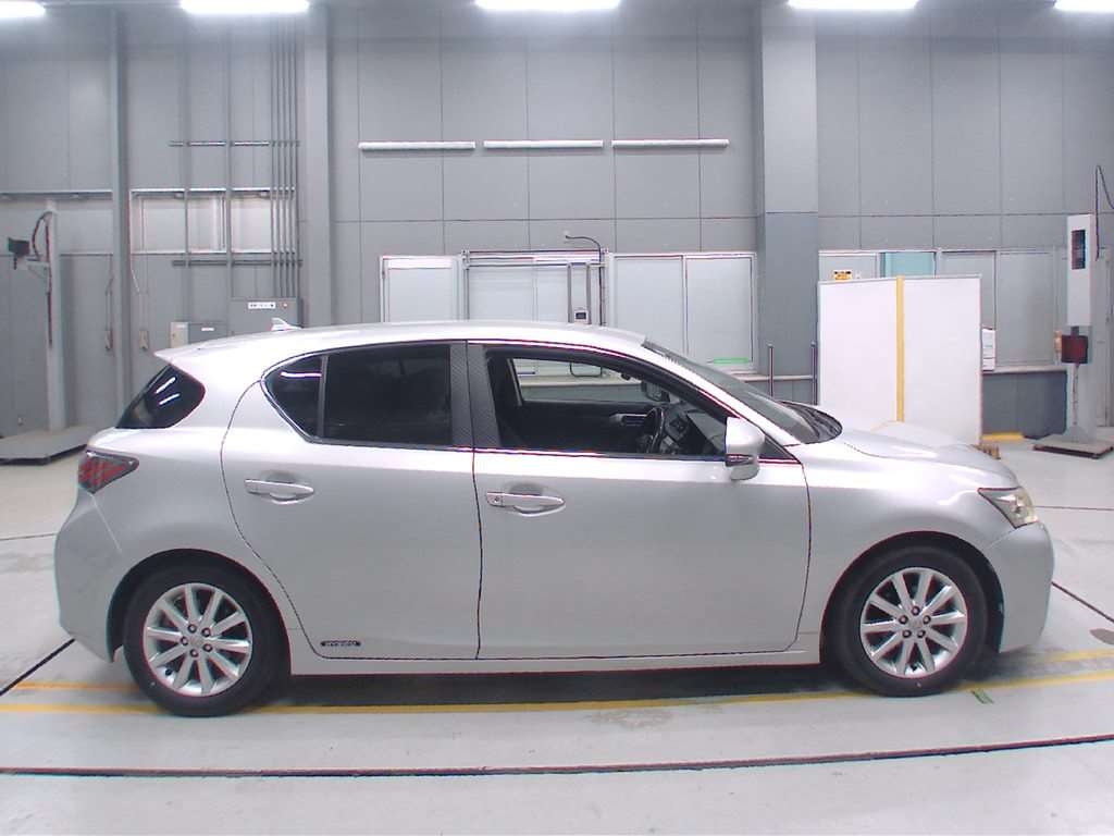 LEXUS CT200H