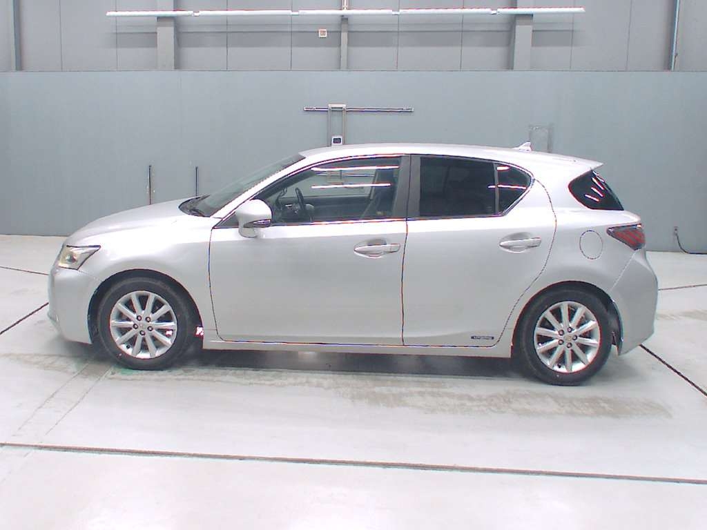 LEXUS CT200H