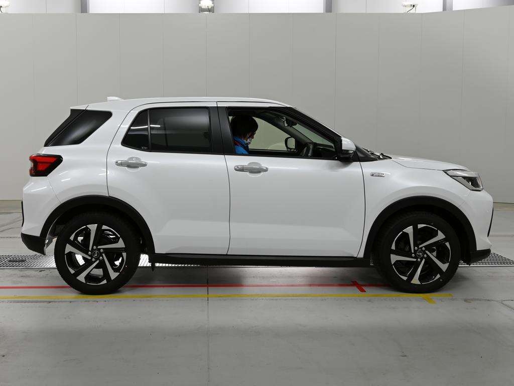 DAIHATSU ROCKY